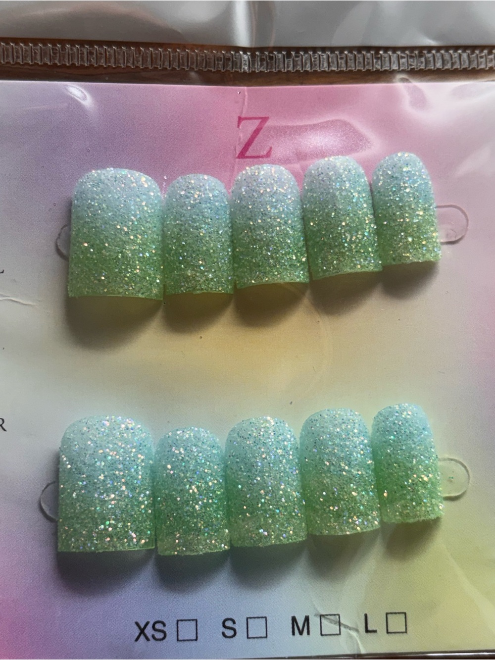Sparkling Mint Ombre Press-On Nails - Shimmery Green